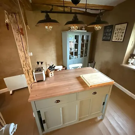 بيت للعطل Cozy Little House *